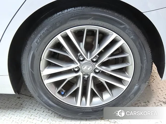 Hyundai Grandeur IG id 2882050 из Кореи 11