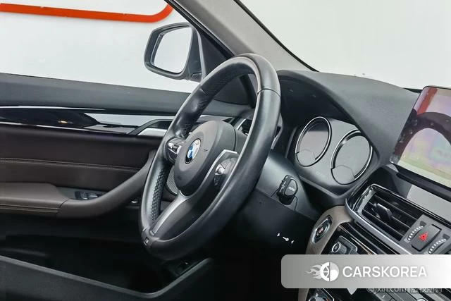 BMW X1 id 3908838 из Китая 11
