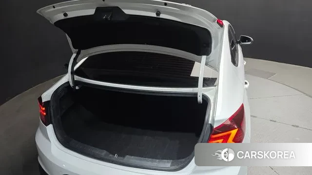 Hyundai The New Avante AD id 3754333 из Кореи 11