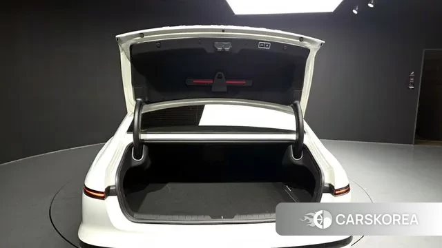 Hyundai Grandeur (GN7) id 3550472 из Кореи 11