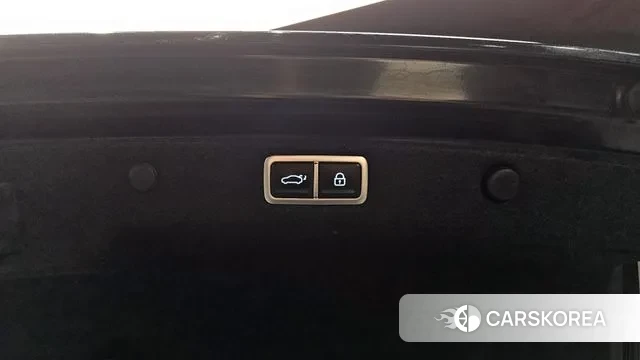 Hyundai Grandeur Hybrid (GN7) id 3365728 из Кореи 11