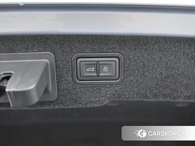 Audi A8 (D5) id 2985759 из Кореи 11