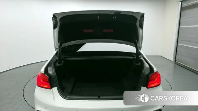 BMW 5 Series (G30) id 3861799 из Кореи 11