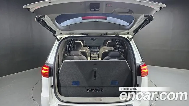 Kia The New Carnival id 2713217 из Кореи 11