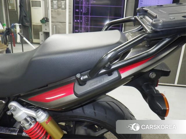 Проданный Honda CB400SF ABS id 4008486 из Японии, фото 11