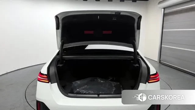 BMW 5 Series (G60) id 3624322 из Кореи 11