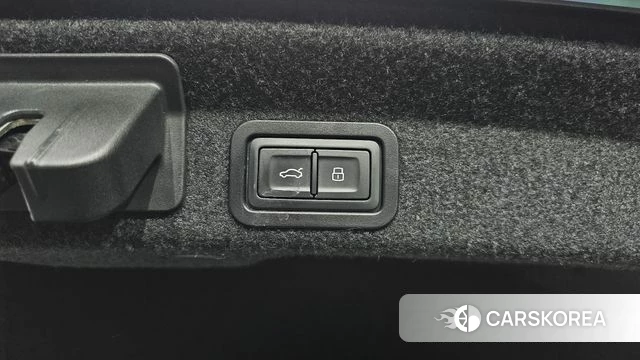 Audi A6 (C8) id 3899260 из Кореи 11