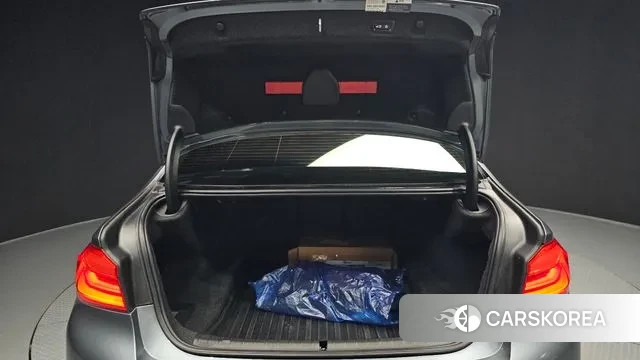 BMW 5 Series (G30) id 3593143 из Кореи 11