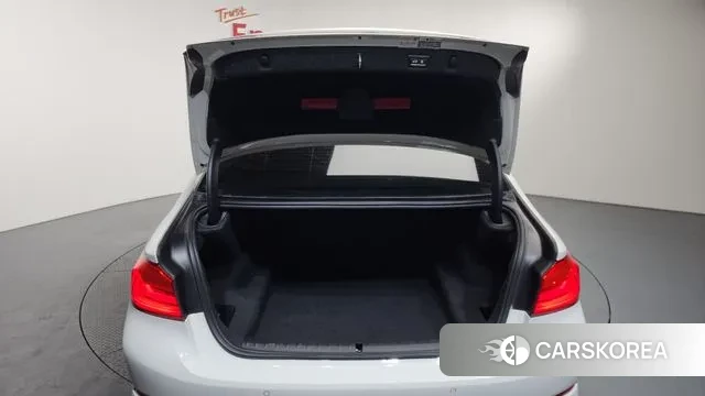 BMW 5 Series (G30) id 3489793 из Кореи 11