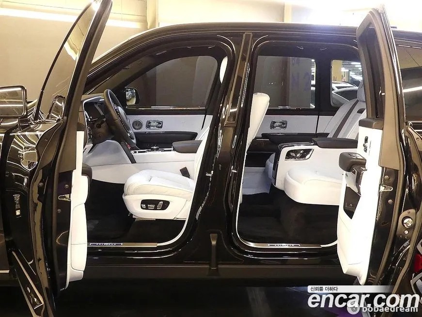 Rolls-Royce Cullinan id 2055847 из Кореи 11