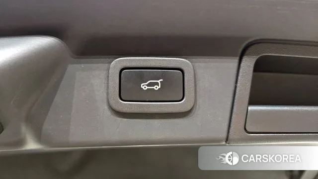 Land Rover Range Rover Velar id 3505352 из Кореи 11