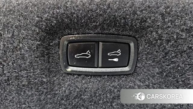 Porsche Taycan id 3525140 из Кореи 11