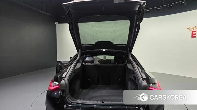 BMW i4 id 4572230 из Кореи 11