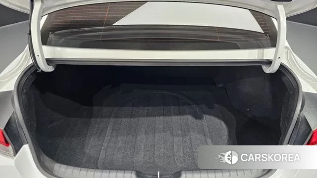 Hyundai Avante Hybrid (CN7) id 3399101 из Кореи 11