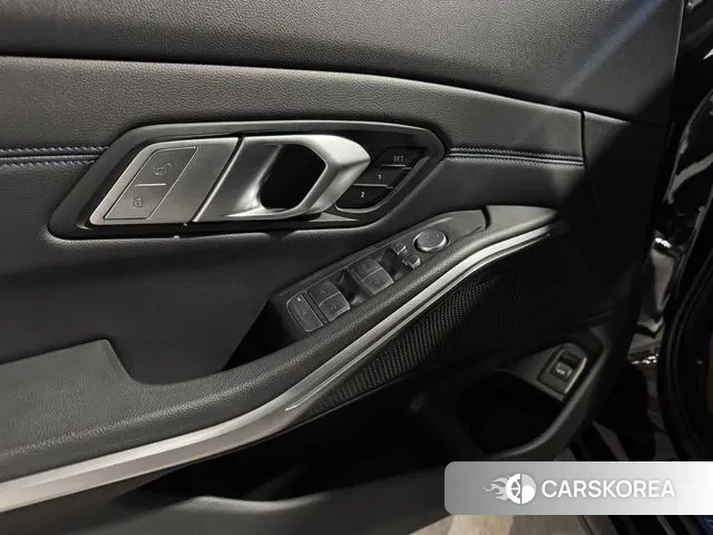 BMW 3 Series (G20) id 3702398 из Кореи 11