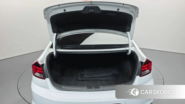 Hyundai The New Avante AD id 3828545 из Кореи 11