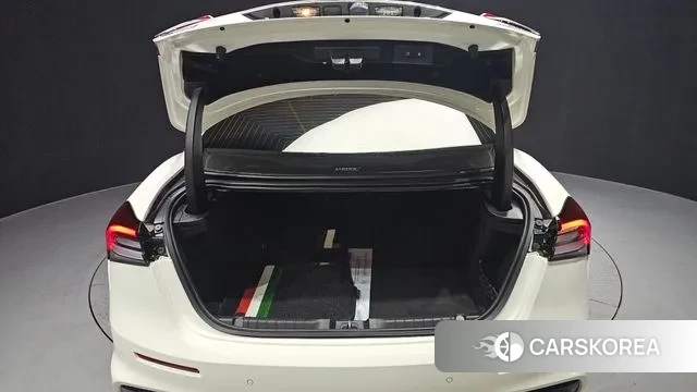 Maserati Ghibli id 3708936 из Кореи 11