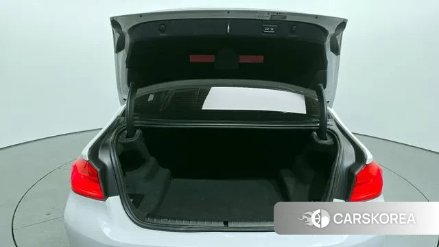 BMW 5 Series (G30) id 3598534 из Кореи 11