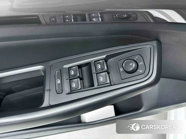 Volkswagen Bora id 4374680 из Китая 11