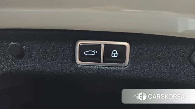 Hyundai Grandeur (GN7) id 3131792 из Кореи 11