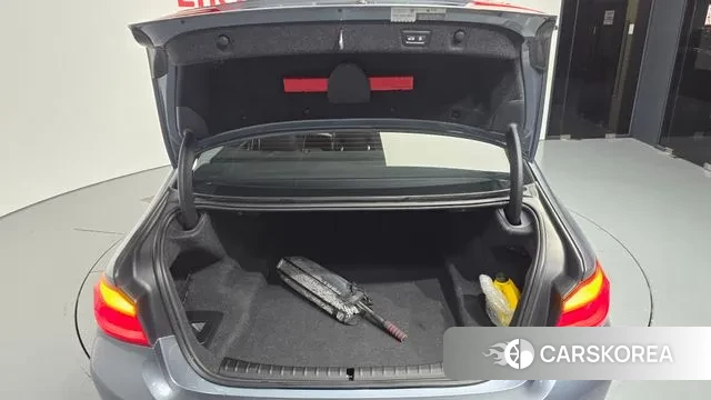 BMW 5 Series (G30) id 3434499 из Кореи 11