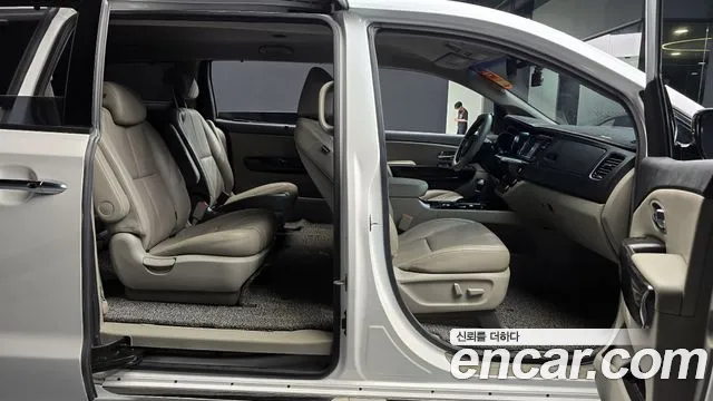 Kia The New Carnival id 2765038 из Кореи 11