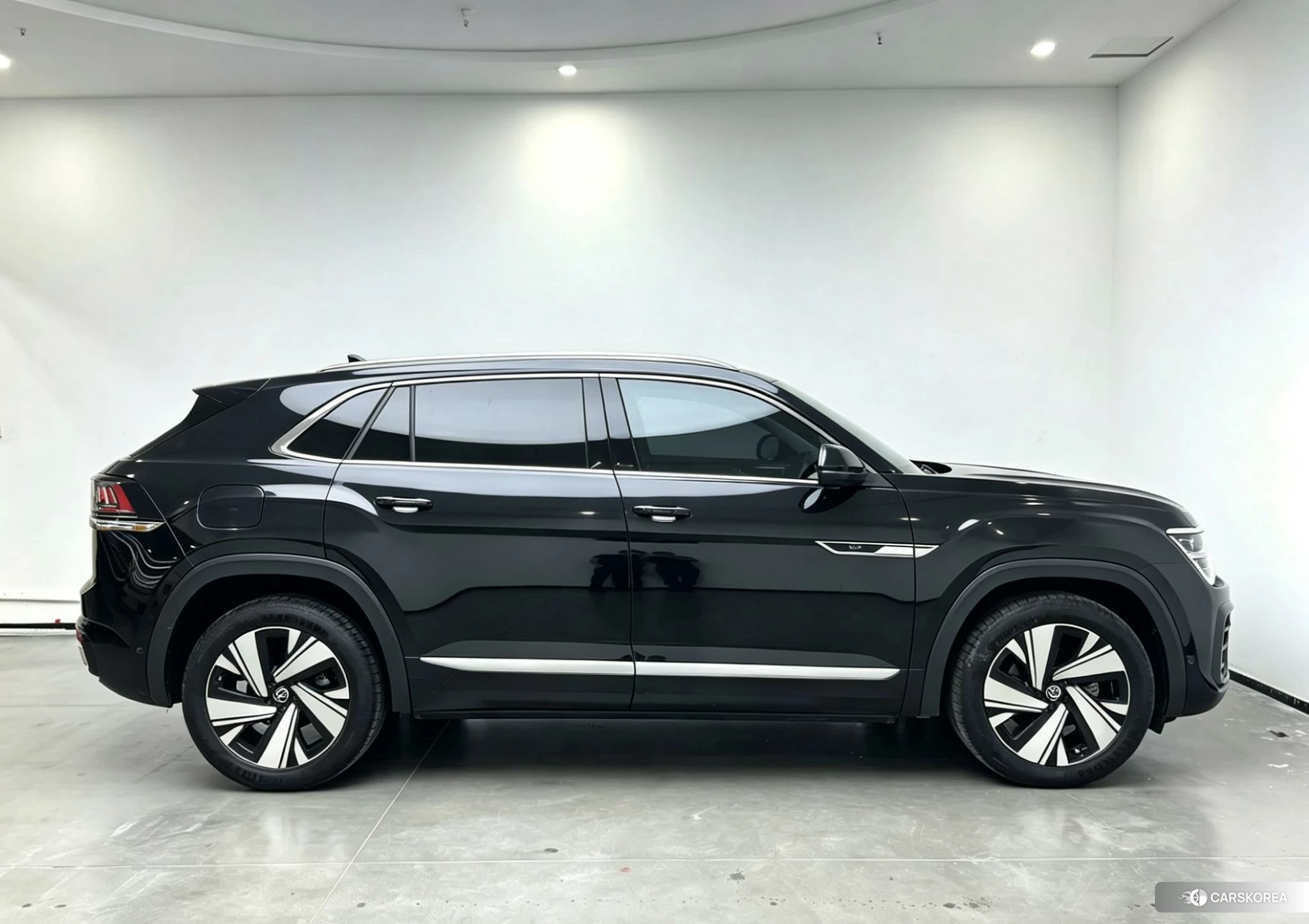 Volkswagen Tourang id 4499059 из Китая 11