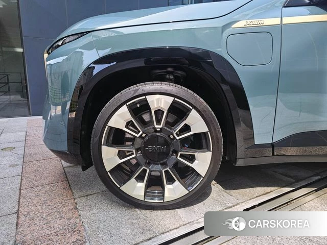 BMW XM (G09) id 3982036 из Кореи 11