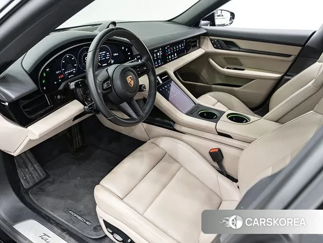 Porsche Taycan id 3739678 из Кореи 11