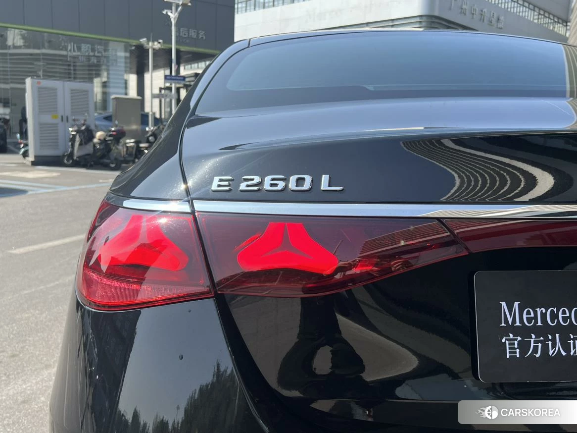 Mercedes-Benz E-class id 4512893 из Китая 11