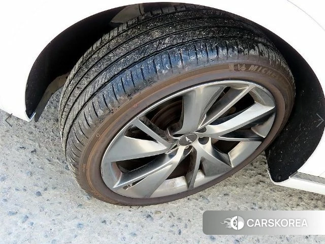 Genesis GV70 id 3935703 из Кореи 11