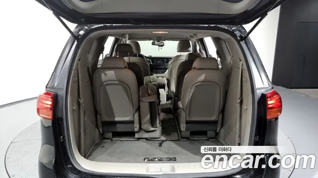 Kia The New Carnival id 2840233 из Кореи 11