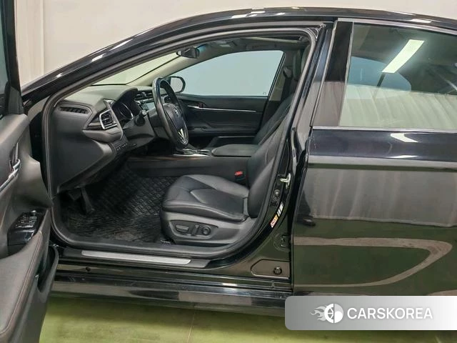 Toyota Camry id 4210904 из Китая 11