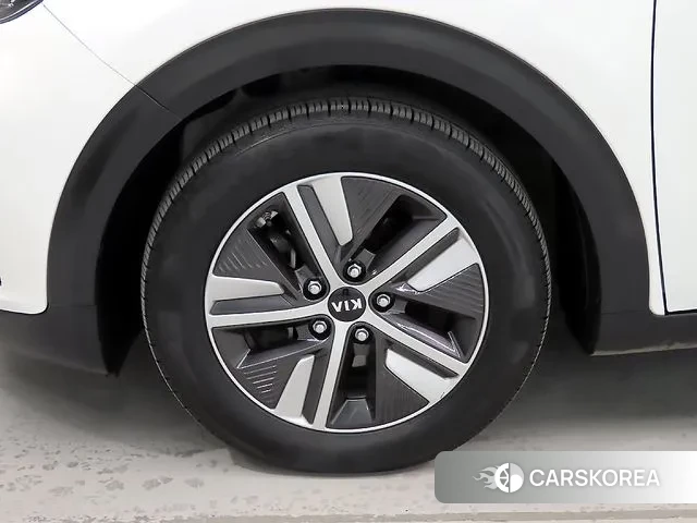 Kia Niro EV id 3535725 из Кореи 11