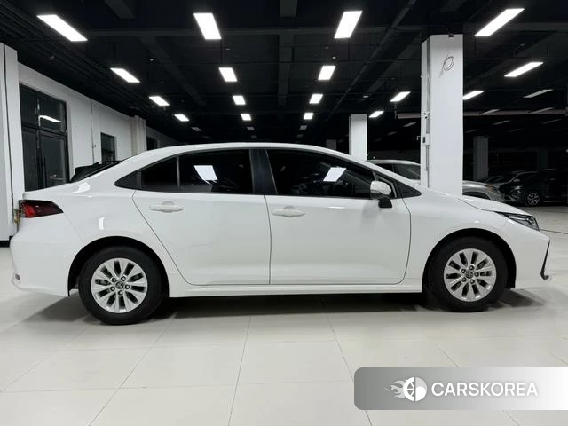Toyota Corolla id 3983455 из Китая 11