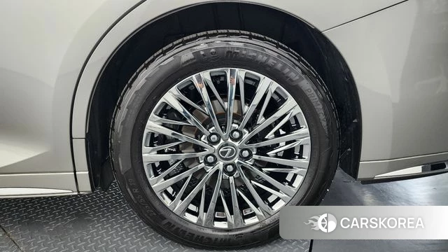 Lexus LM Second Generation id 4456319 из Кореи 11