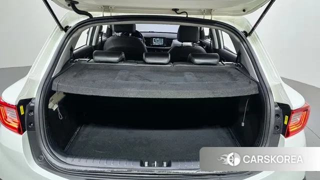 Kia Stonic id 3552836 из Кореи 11