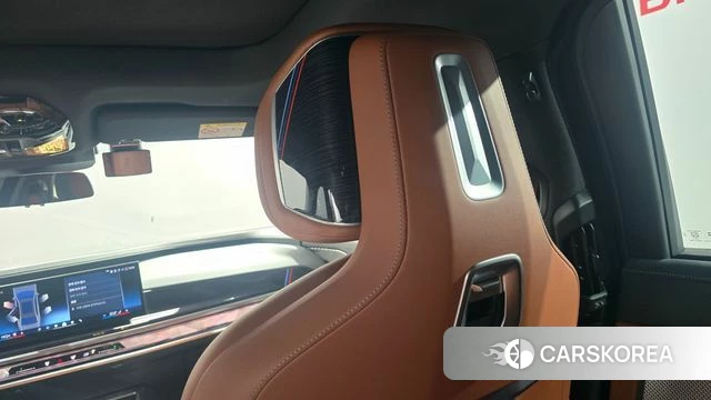 BMW 7 Series (G70) id 4206499 из Кореи 11