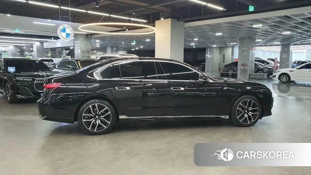 BMW 7 Series (G70) id 4549070 из Кореи 11