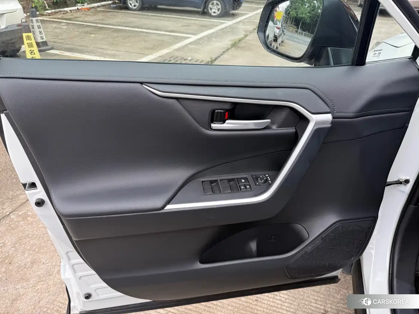 Toyota RAV4 id 4589187 из Китая 11