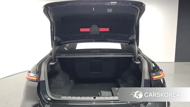 BMW 7 Series (G70) id 3633885 из Кореи 11