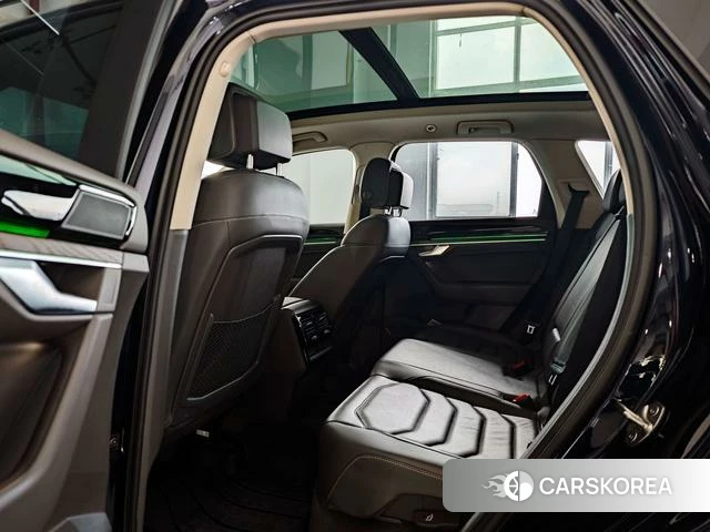 Volkswagen Touareg id 4301167 из Китая 11