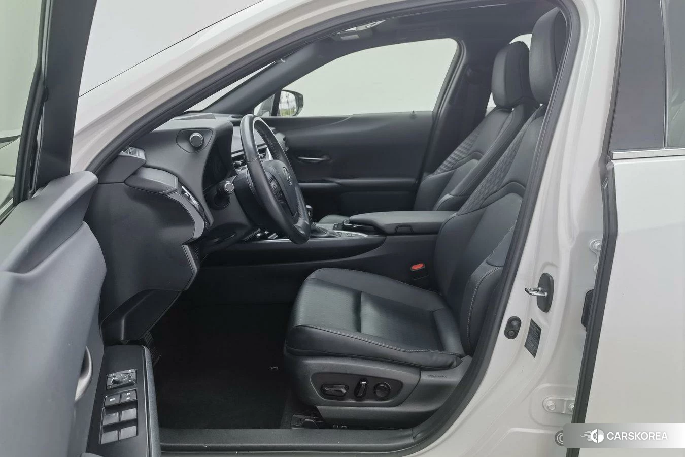 Lexus UX id 4454226 из Китая 11