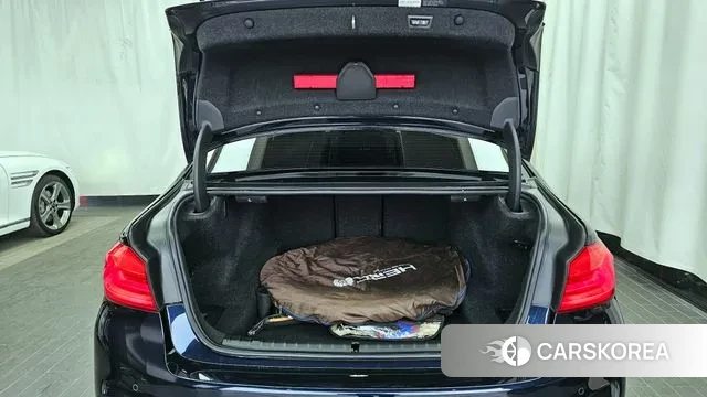 BMW 5 Series (G30) id 3526324 из Кореи 11