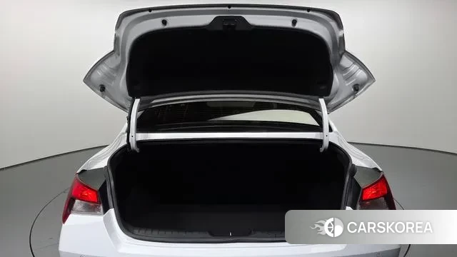 Hyundai Avante (CN7) id 3349982 из Кореи 11