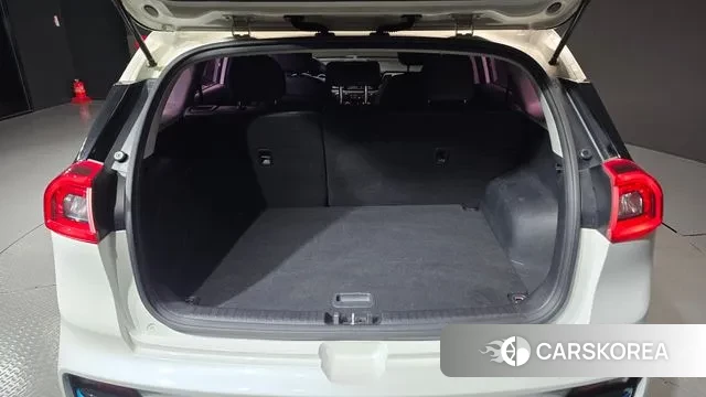 Kia Niro EV id 3209687 из Кореи 11