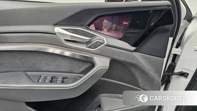 Audi e-Tron id 4555002 из Кореи 11