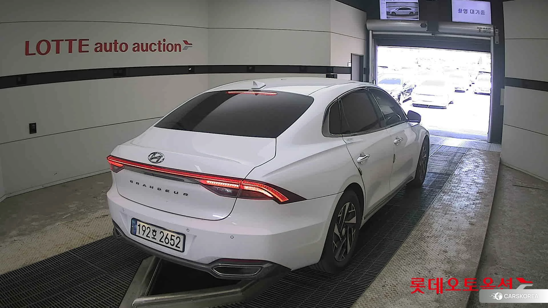Hyundai Grandeur Hybrid id 4289317 из Кореи 11