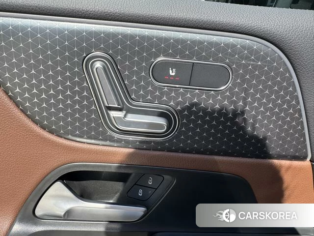 Mercedes-Benz GLB id 4399745 из Китая 11
