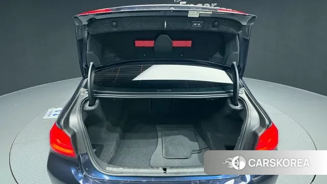 BMW 5 Series (G30) id 3459392 из Кореи 11